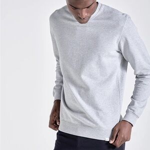 Classic Men's Light Gray Crewneck Sweater